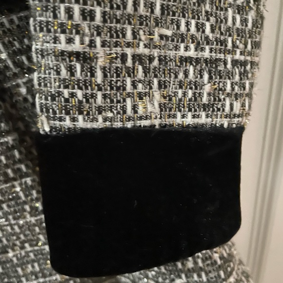 Fancy coat - Picture 2 of 5